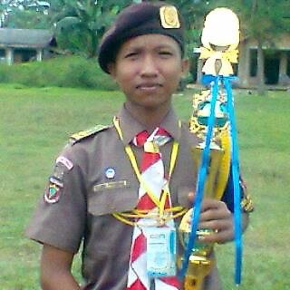 tidak pintar tapi bodoh !!!!!!!!!!!!!