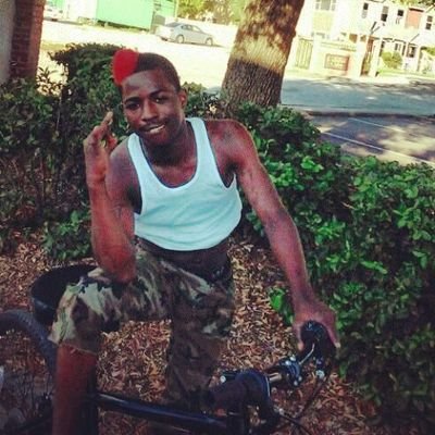 We some rock stars we been rocking outwe love that beef shit niigas try get fam off us!! #800