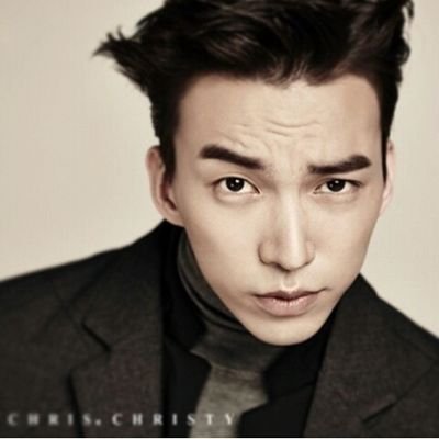 모델 겸 배우 도상우 봇입니다 :) I'm 
not real DoSangWoo
 real DoSangWoo (@dsw2067)