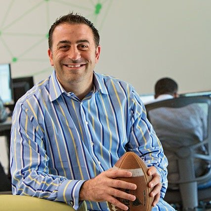 Mobile technologist, passionate about tech, surfing and music