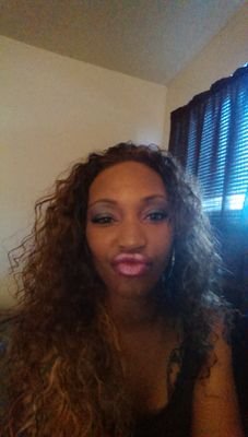 Florida born, navy baby, 25, Capricorn. Still don't understand Twitter lol. Follow me on IG @kelonaloni