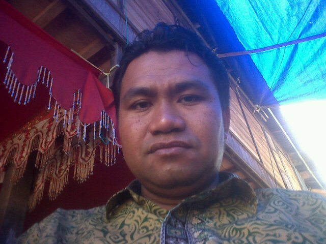Banyak teman banyak rezki