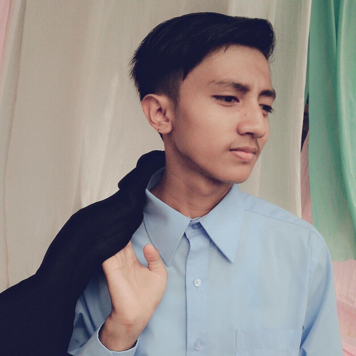 Kebahagian itu sederhana asalkan kita saling percaya, kebahagian itu pasti akan muncul |  ♥ npurnama  ♥ | #OnlyYou :) pin : 5b4df6c2,