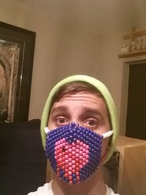 I rave play paintball and live life to the fullest. I relax when I'm asleep and always keep moving cause there's always something new around every corner!