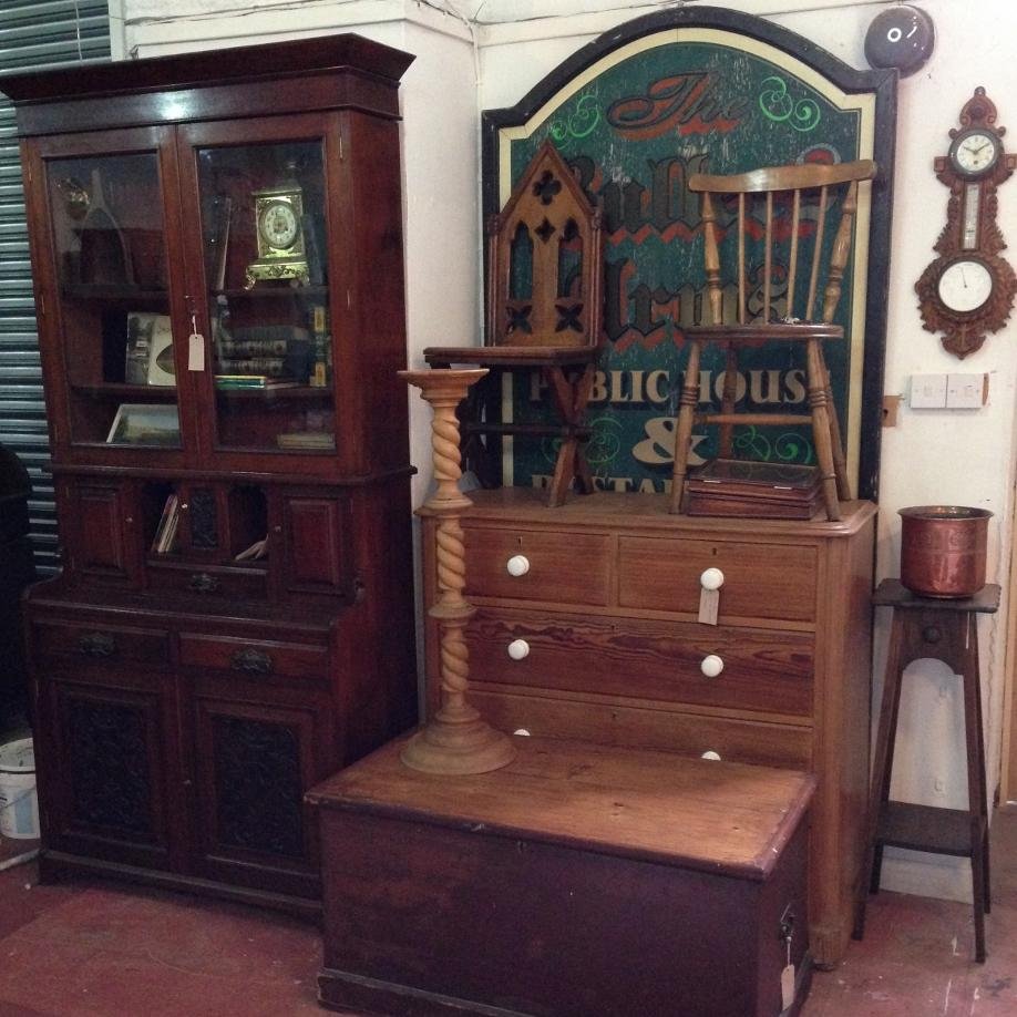 EmporiumThe's profile picture. Buying / Selling Antiques , Collectables , Curios and Records from our Shop in Liskeard.