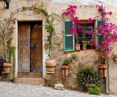 deepnessss's profile picture. Türkülere âşık. Bir de ruh-i revânına..