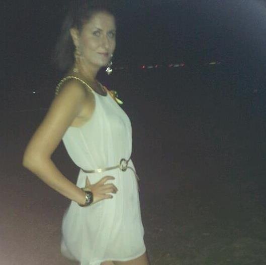 hi ich bin single! wer sich melden mag kann das auf http://t.co/Wre52dLmol  machen! ich bin dort mit dem usernamen BellaIsa on