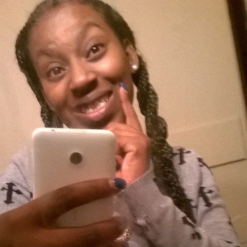 Going to school being myself  God then family  Freshman in College ♥