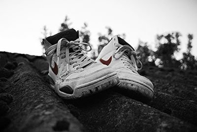 I'm a Dutch boy, 13 years old and will keep you informed of everything around sneakers.