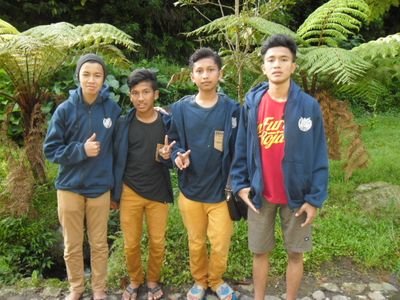You'll Never Walk Alone | 12 | tk al-azhari sdn sumberjaya 03 smpn 5 tambun selatan