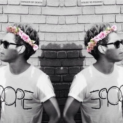One day your fav will notice you! Never give up! Follow @redglitterharry it would mean a lot