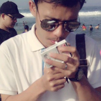 Setiap saat hidup akan memberikan pelajaran agar kita mau blajar.! Nmun bnyak dri kta tdk mngrti apa yg diinginkan hdup itu sndiri..