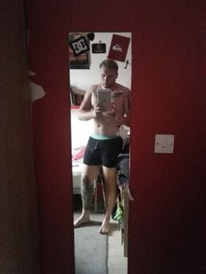 normal guy, with a kinky side,secret account 18+