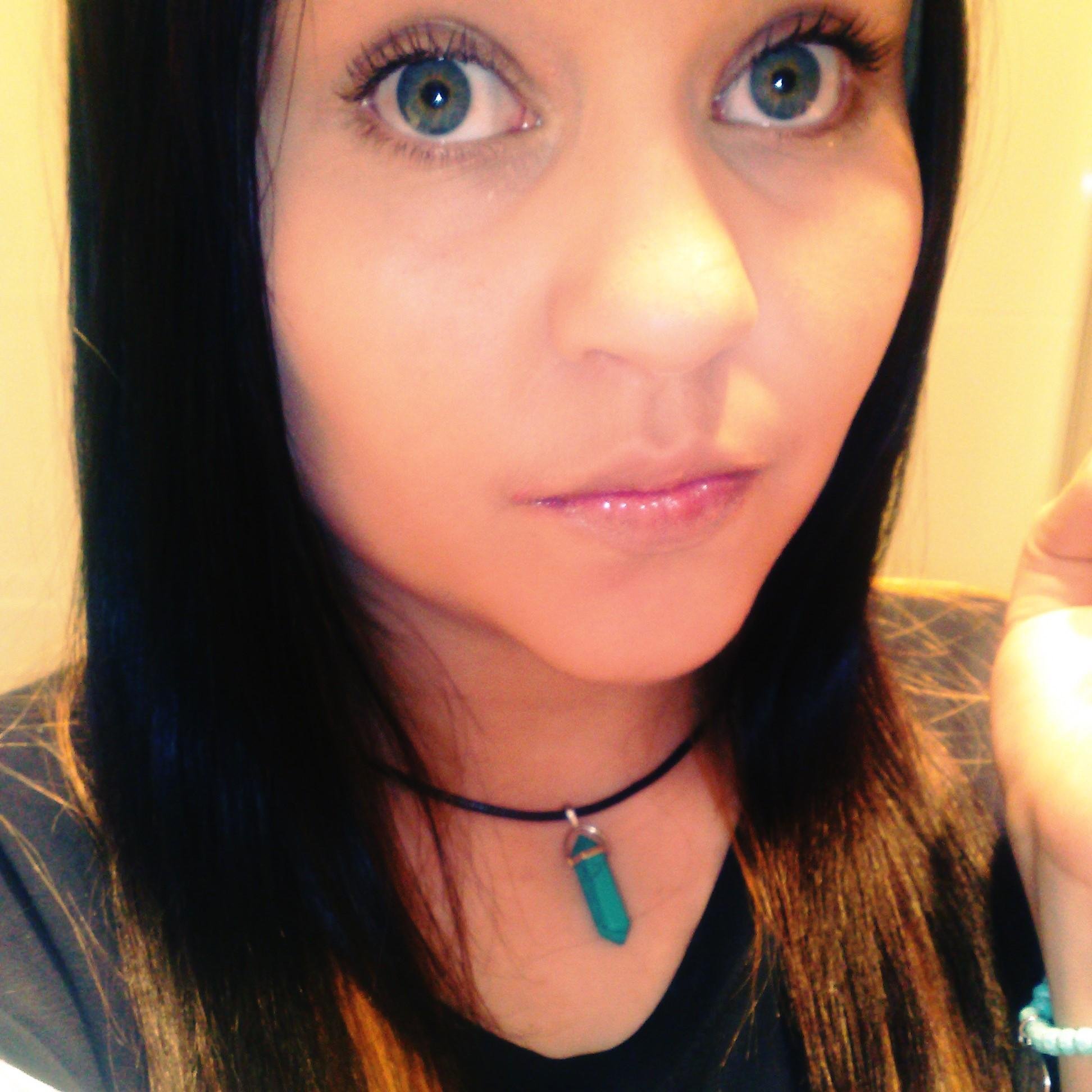 19 year old, mother of a beautiful boy, i am an Australian aboriginal and proud of it :) follow me ill follow back 3 3