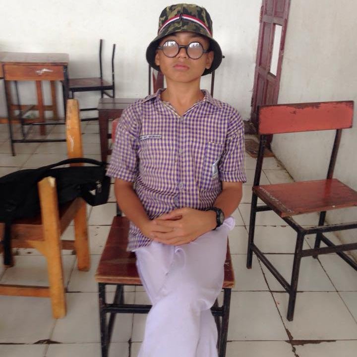 anggallong's profile picture. W.A.R.S