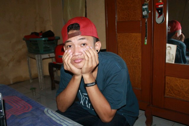 aku suka cewe yang apa ada nya bukan yang ada apa nya :)
