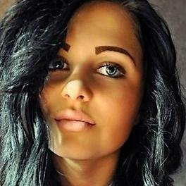 huhu! da bin ich :P und jetzt wird getwittert! :D ich bin single, interessenten melden sich bitte auf http://t.co/Wre52dLmol  Nick: mamaine