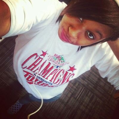 le_mesha's profile picture. 