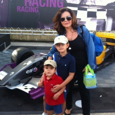 Sevillano, amante del misterio, de la formula 1, del carnaval de Cádiz y de su familia sobre todo.
