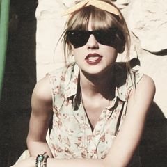 Please follow @YsabelleDUtrera and @shorthaired13 or I'll unfollow you.