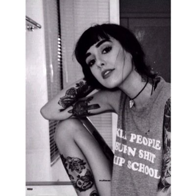 HannahSYRPG's profile picture. |Music, tattoos, food| If I'm in class, I'm probably drunk.