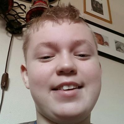 my name is tore and i am cool persen follow me on https://t.co/7hQu4W2Cdp
