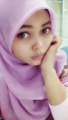 bethariaQ's profile picture. 