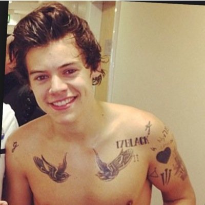 follow @harrybestpics1 account dedicated to Harry!❤️