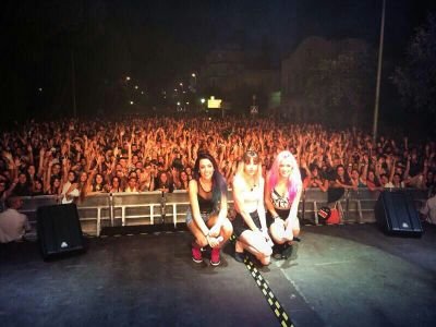 CF dedicado a Alba Reig en Alicante✘ Ella siempre sabe hacerme sentit bien ||You could be my jumpstart|| Eres muy grande idola ♡