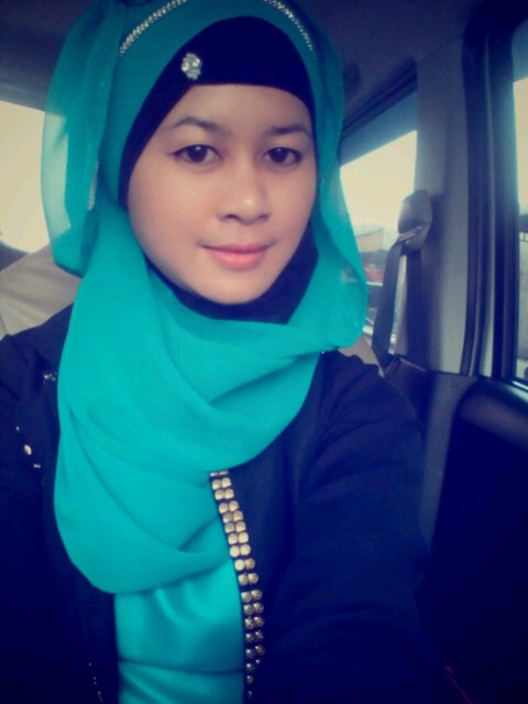 i follow♥ you...