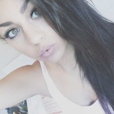 Hii, Follow @andxwizzle