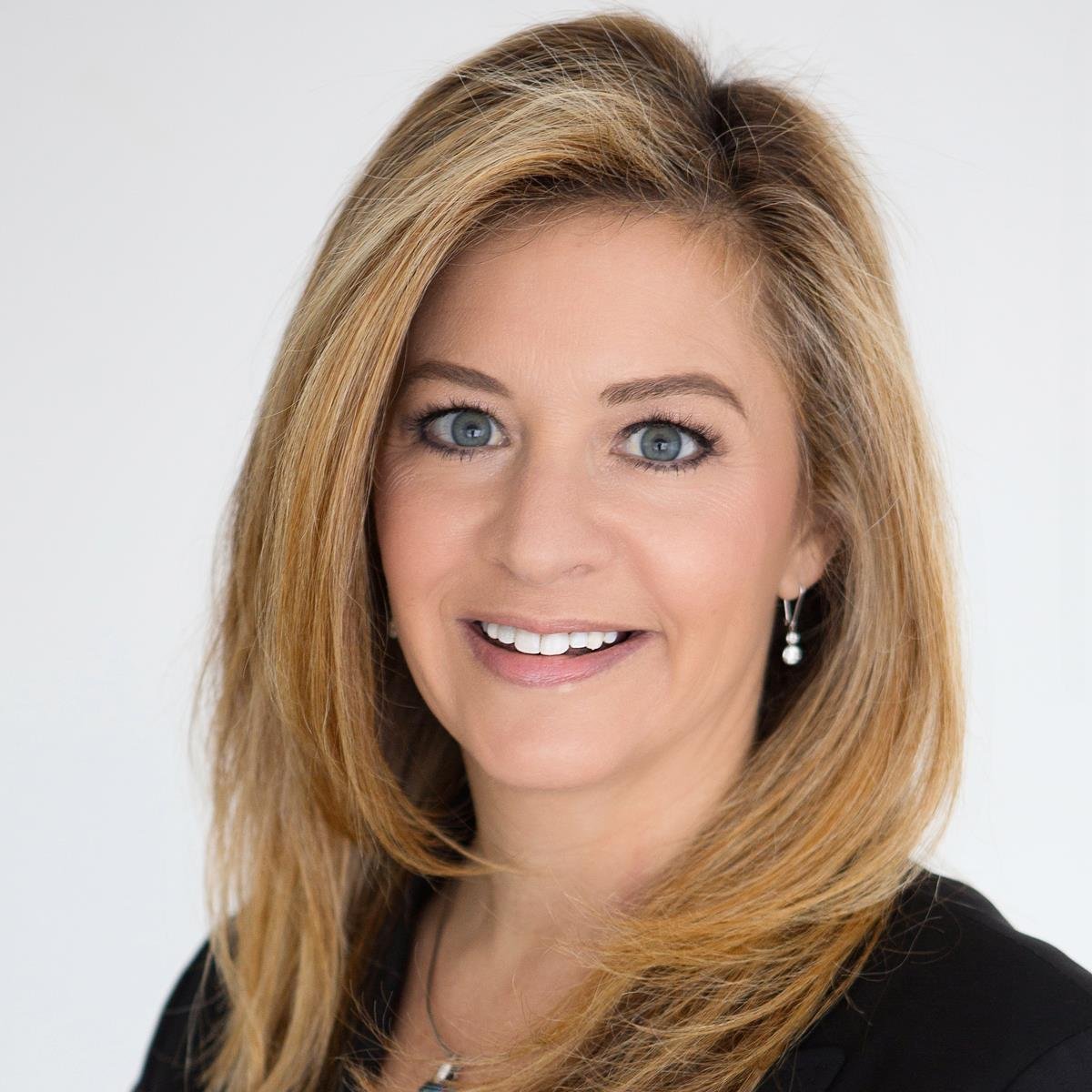 Executive Coach, Facilitator and Speaker on Workplace Communication Issues such as Generational Issues, Emotional Intelligence and Leadership