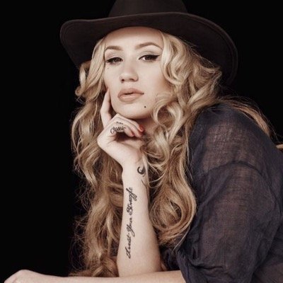 iggy fandom!!! Jesus H.Christ (: and j'adore une musique and a French freakk-