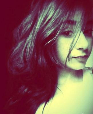 ♚♡†Dizia Chorão :  Forte mesmo é quem chora em seu quarto antes de dormir e no outro dia permanece o dia inteiro com um sorriso no rosto...  Muitos acham que s