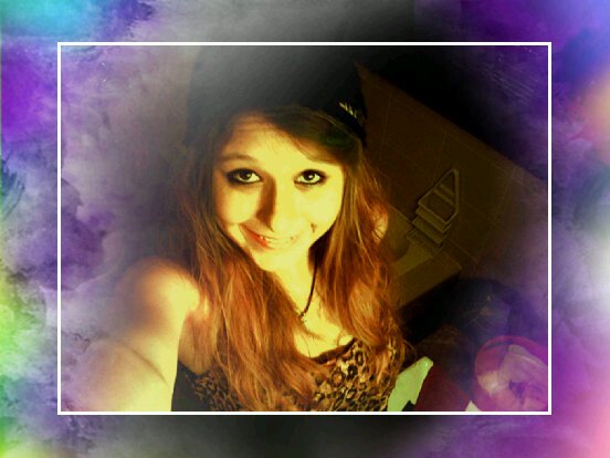 ♥♥a random dramatic girl that Loves dancing and going to the beach  Party animal And Hanging with friends ☺*
