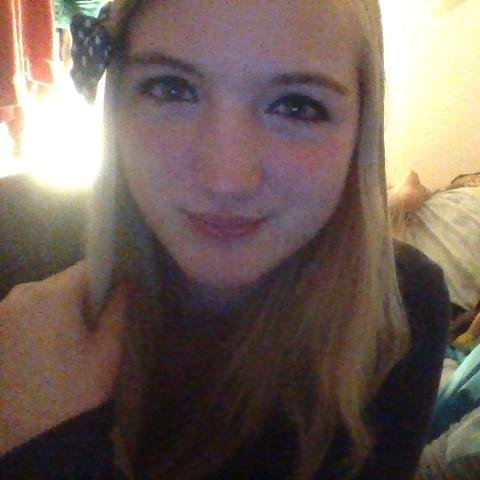 If you follow me I'll follow you back!! :D