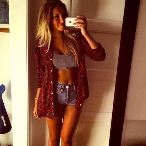 rutexubuhov's profile picture. Main:Proud pop cultureaholic . Zombie geek #