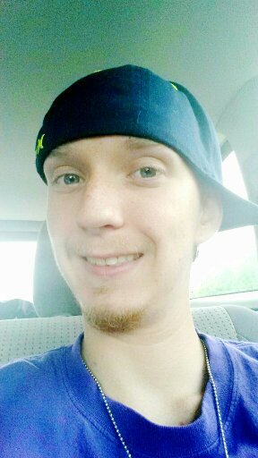 Howdy I'm a down right country guy :) born & raised in the country with my three horses :) I go to WCC for Autobody: Collusion and Repair and graduate this year