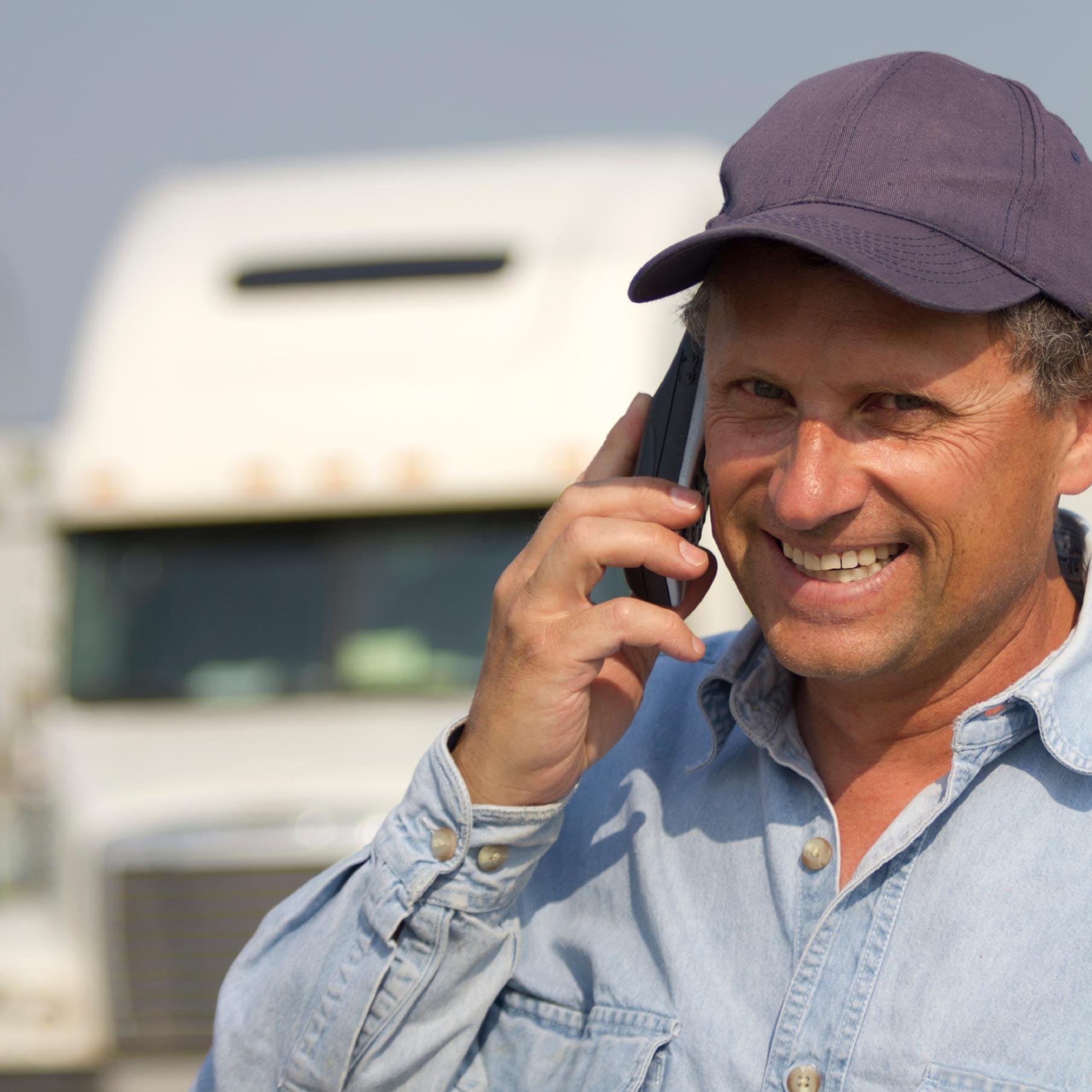 A safe & secure lot to drop your truck or trailer in Phoenix, AZ. 24/7 guards and security. Free WiFi, restrooms, and more! http://t.co/PeNbH6XwaD