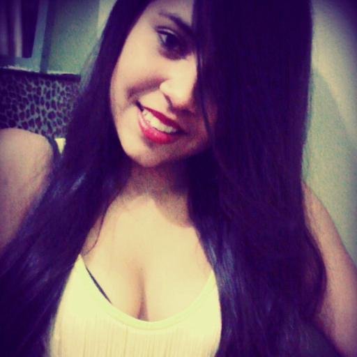 bruna_lgg's profile picture. amo minha familia,gosto de sair, amo animais....  
e amo musica sertanejas...