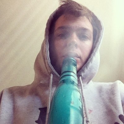 cannabiscase37's profile picture. Corrupting conciousces since 94' Urban Hippy.Rebel.Aliens.Astrolgy.Tattoos.Drugs. Souls.Weights.Nature.MUSIC.Love.Freedom.Sex.TX/AL Roots.417 Livin