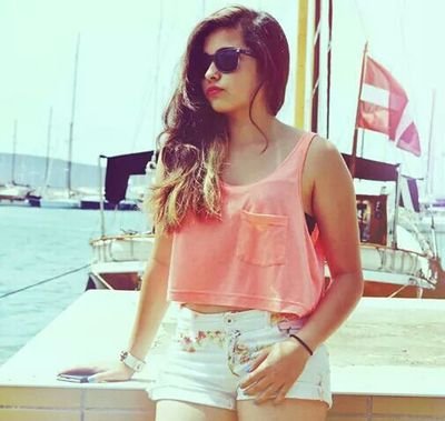 ben seni seviyorum bile diyemiyorken kanka ne ne yapiyosun diyosun  :) ;)