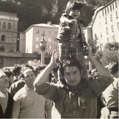casat, pare de bessons, casteller dels verds,soci tribuneru,català I com deia el meu pare, Menjar i Beure!! inzolia team! 🍷