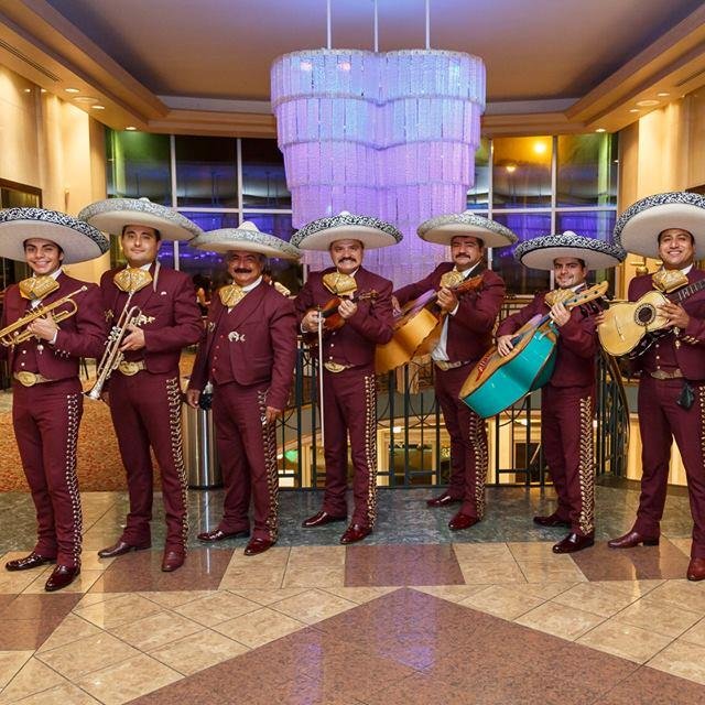 El Mariachi Figueroa esta a sus ordenes para cualquier tipo de evento en canada y al extranjero llamar a Manuel (450) 646-3340  O Jose Luis (514) 708-7260