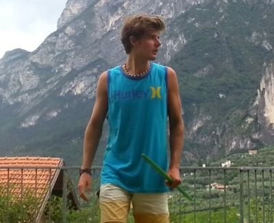 Live in MilanoSemi Pro Surfer |Julian Wilson|