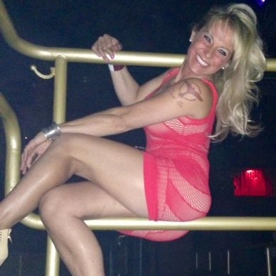 #colitis warrior! Yoga Teacher Private Fitness & Health Consultant. Former Fitness,Figure & Bikini Athlete Model,Competitor. Aspiring DJ/singer Happily married