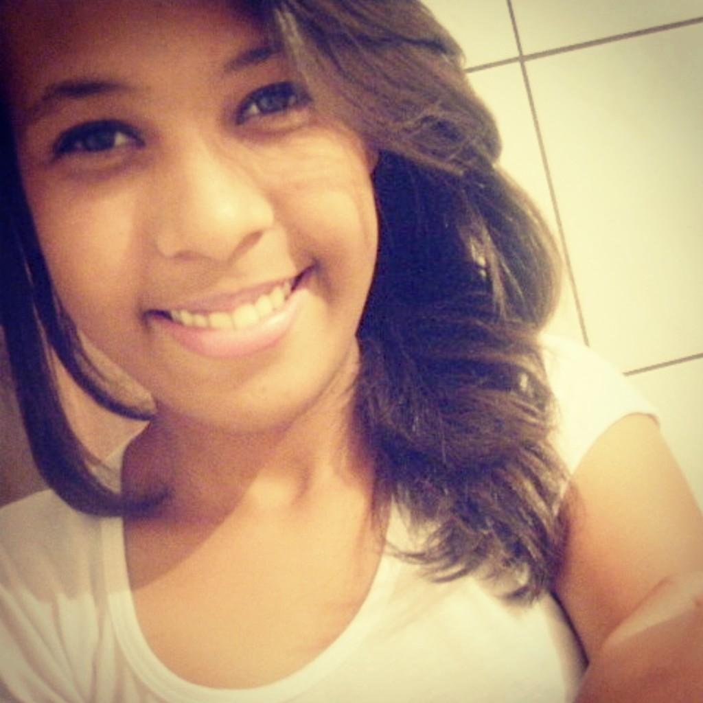 Serva do Deus VIVO, criada por Ele e para Ele . TIM BETA.