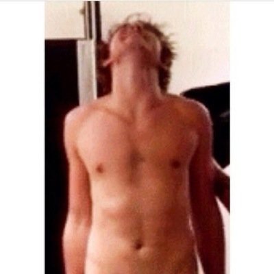 You are fucking hot as shit. At least that is what @vansandmgc thinks. Follow her? Thank you, you beautiful bastards. #vote5sos