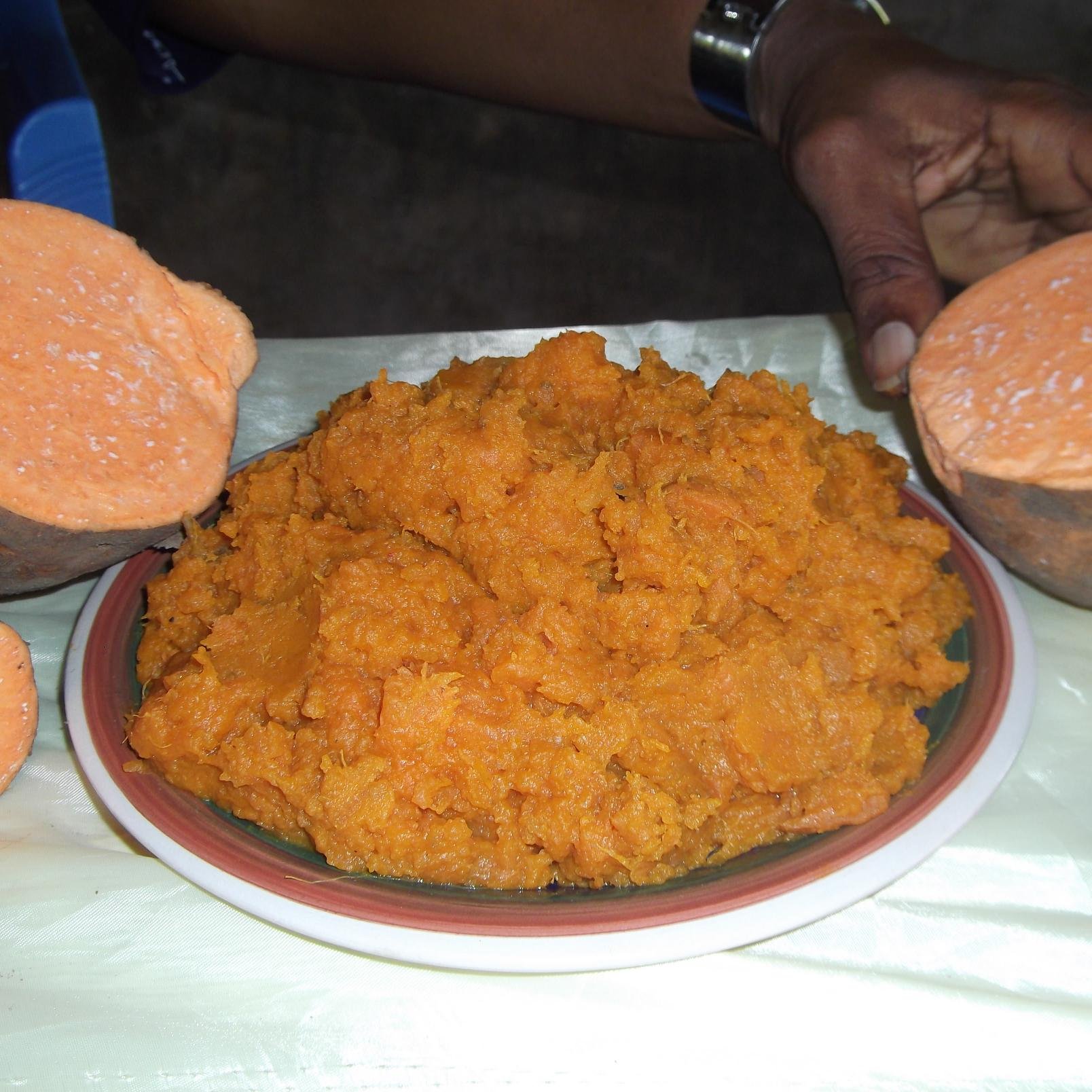 RichInVitA's profile picture. Developing value chains of Orange Fleshed SweetPotato and Maximizing its nutritional benefit. #OFSP