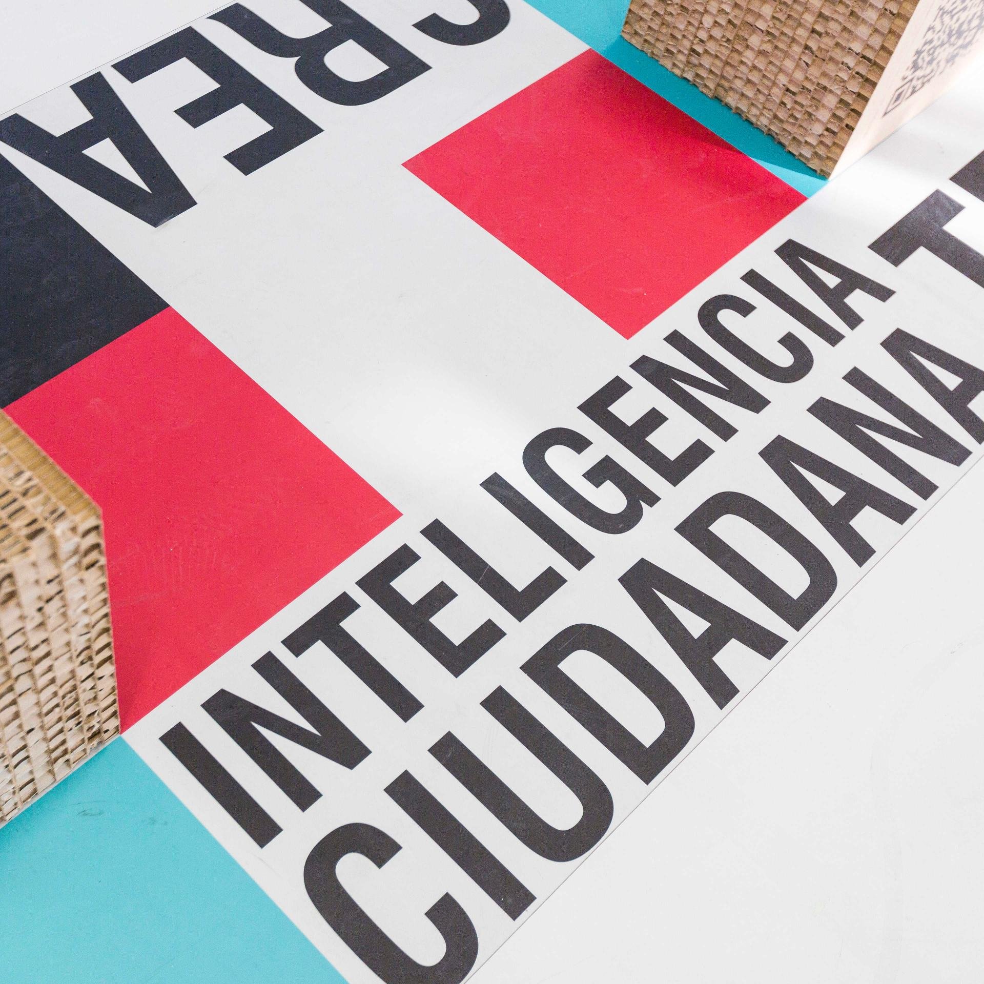 Parte de @etopia_. Nos ocupamos de co-crear la Zaragoza de código abierto.
